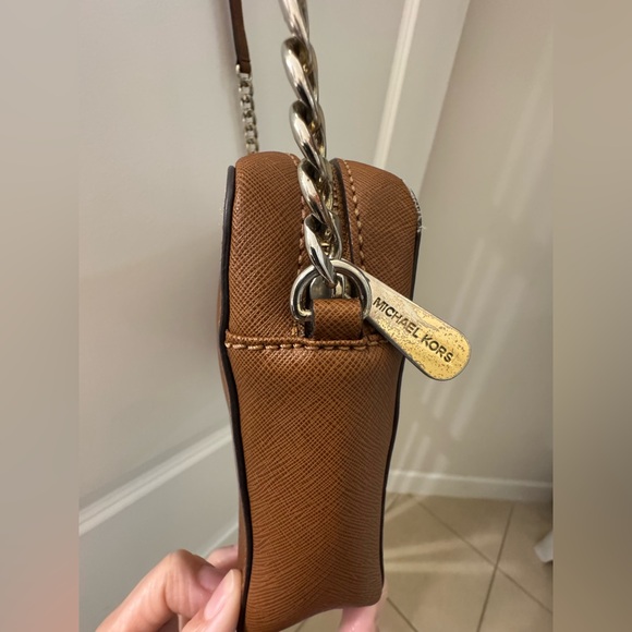 Michael Kors East West Jet Set Large Crossbody Bag - Picture 7 of 10